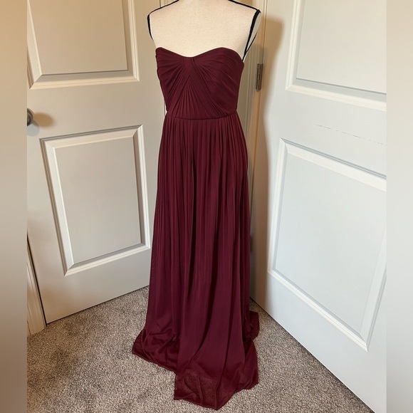 burgundy dress davids bridal David's | Dresses | Bridal Maroon Strapless Flowy Bridesmaid Guest Weddingformal Color:Yves Blue Ariana Grande Puts Gothic pima-cotton